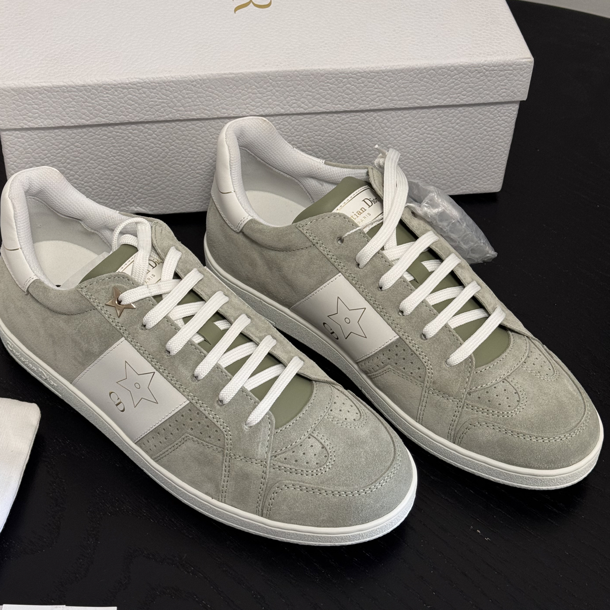 未使用 DIOR/迪奥 Dior CD男鞋 男女同款 39.5码 原价7100