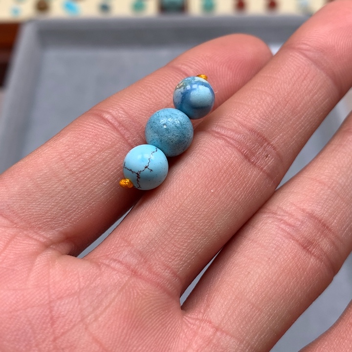 绿松石配饰未镶嵌