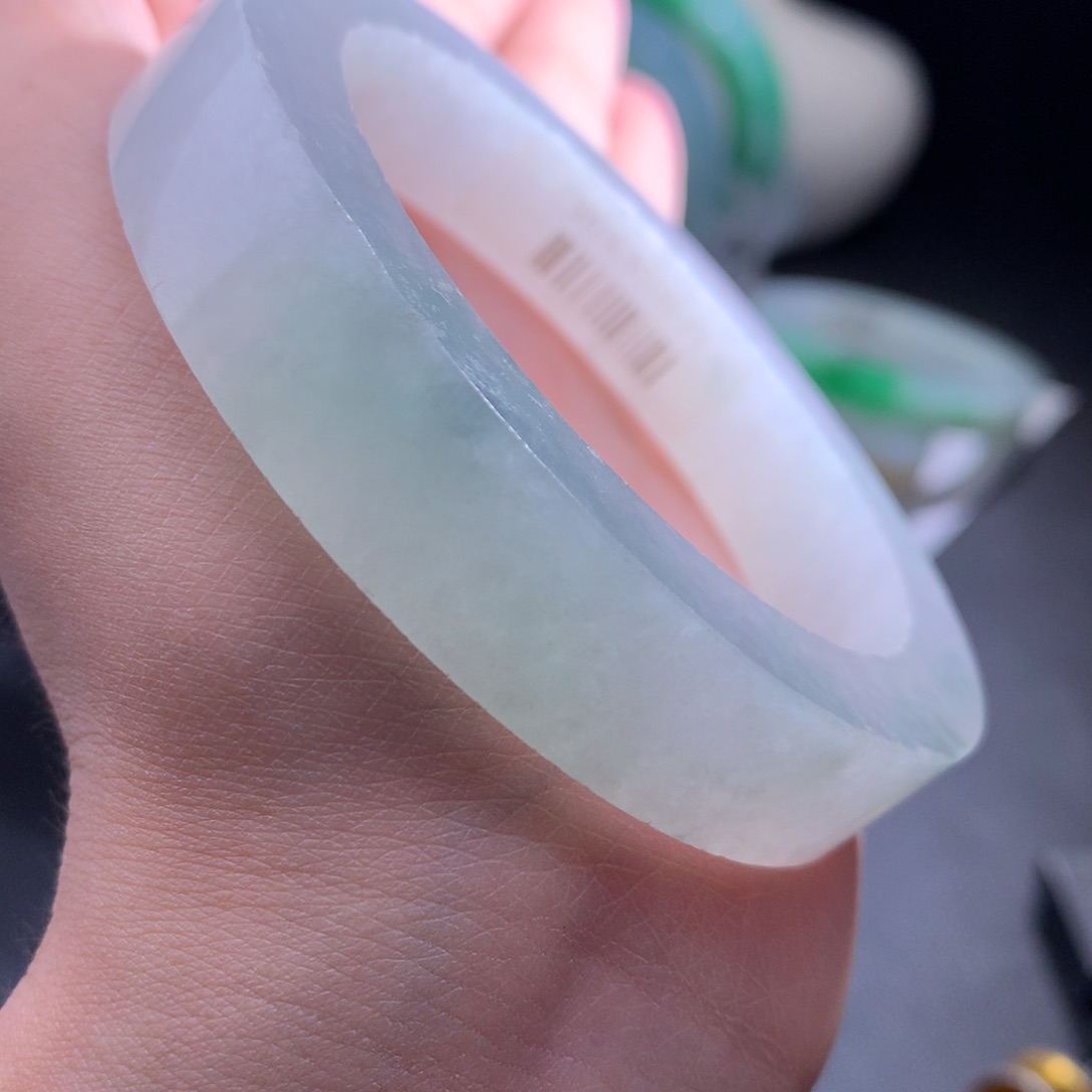 未镶嵌翡翠定制翡翠冰晴