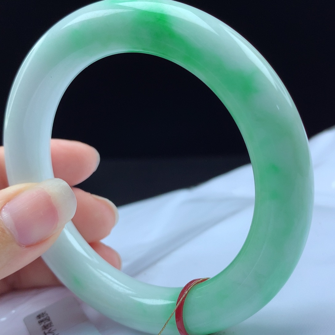 未镶嵌手镯翡翠113951，