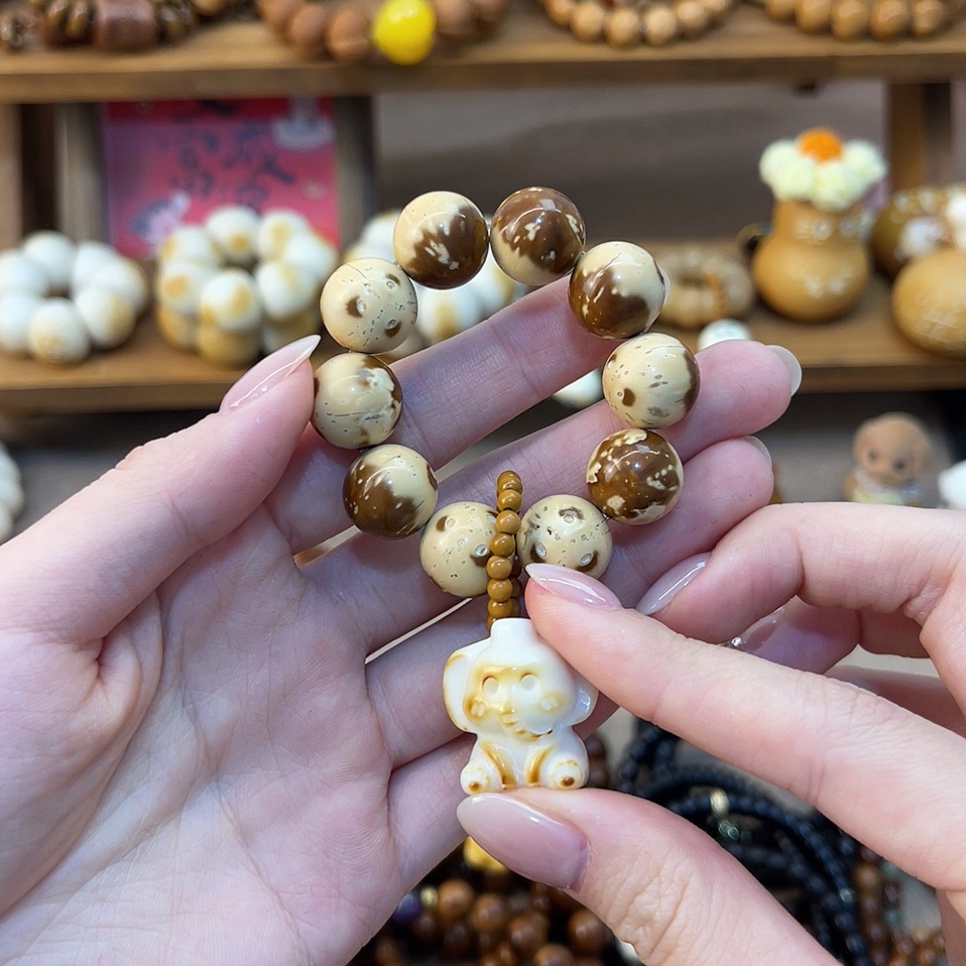 ❀***❀紫金鼠吊坠圆珠手捻
