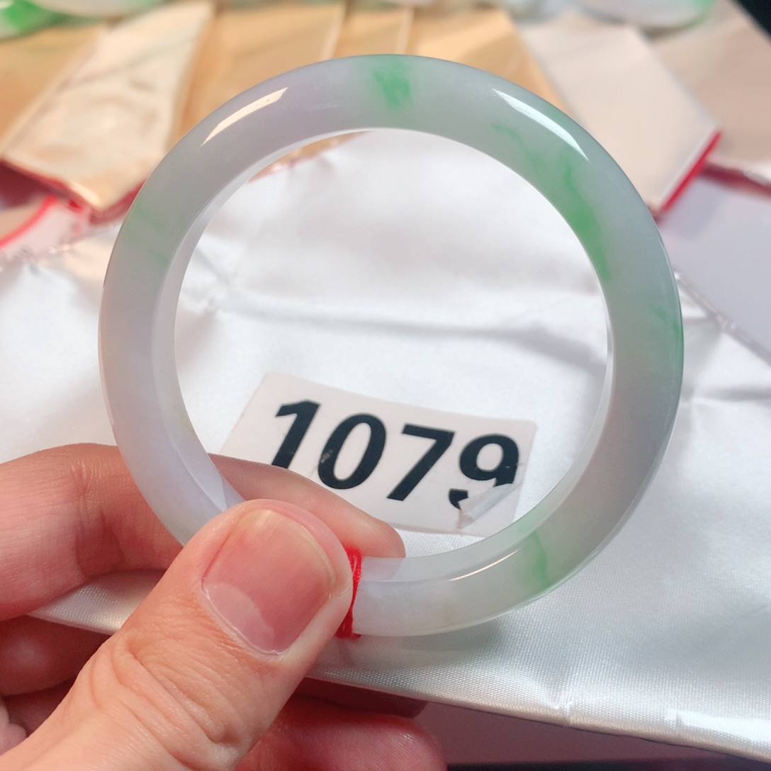 翡翠手镯未镶嵌翡翠手镯1079