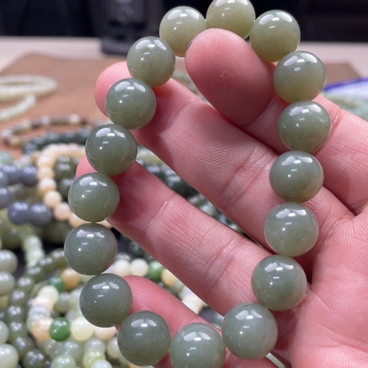 和田玉手链未镶嵌