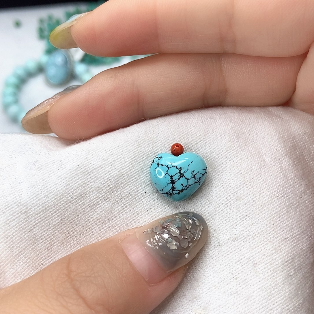 南红玛瑙未镶嵌珠宝奇石