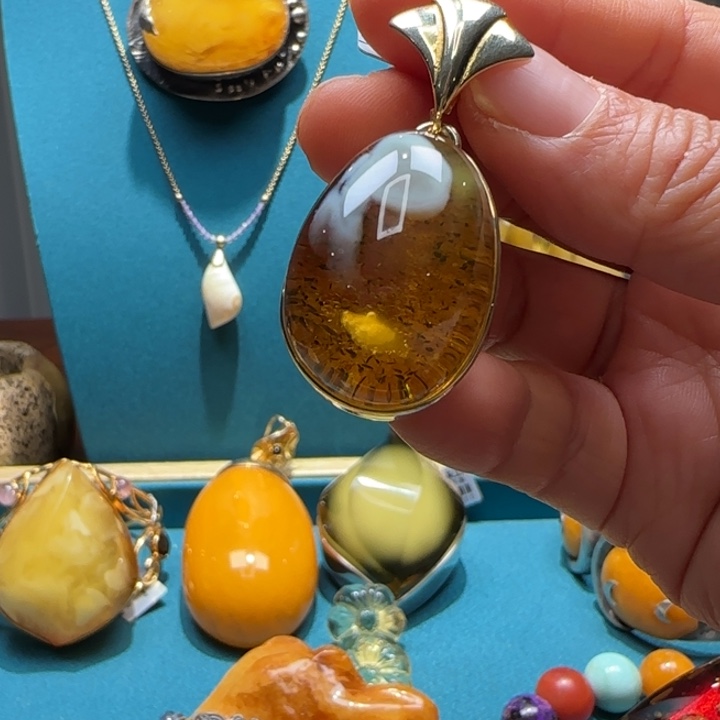 琥珀未镶嵌颈饰波兰设计款琥珀蜜蜡