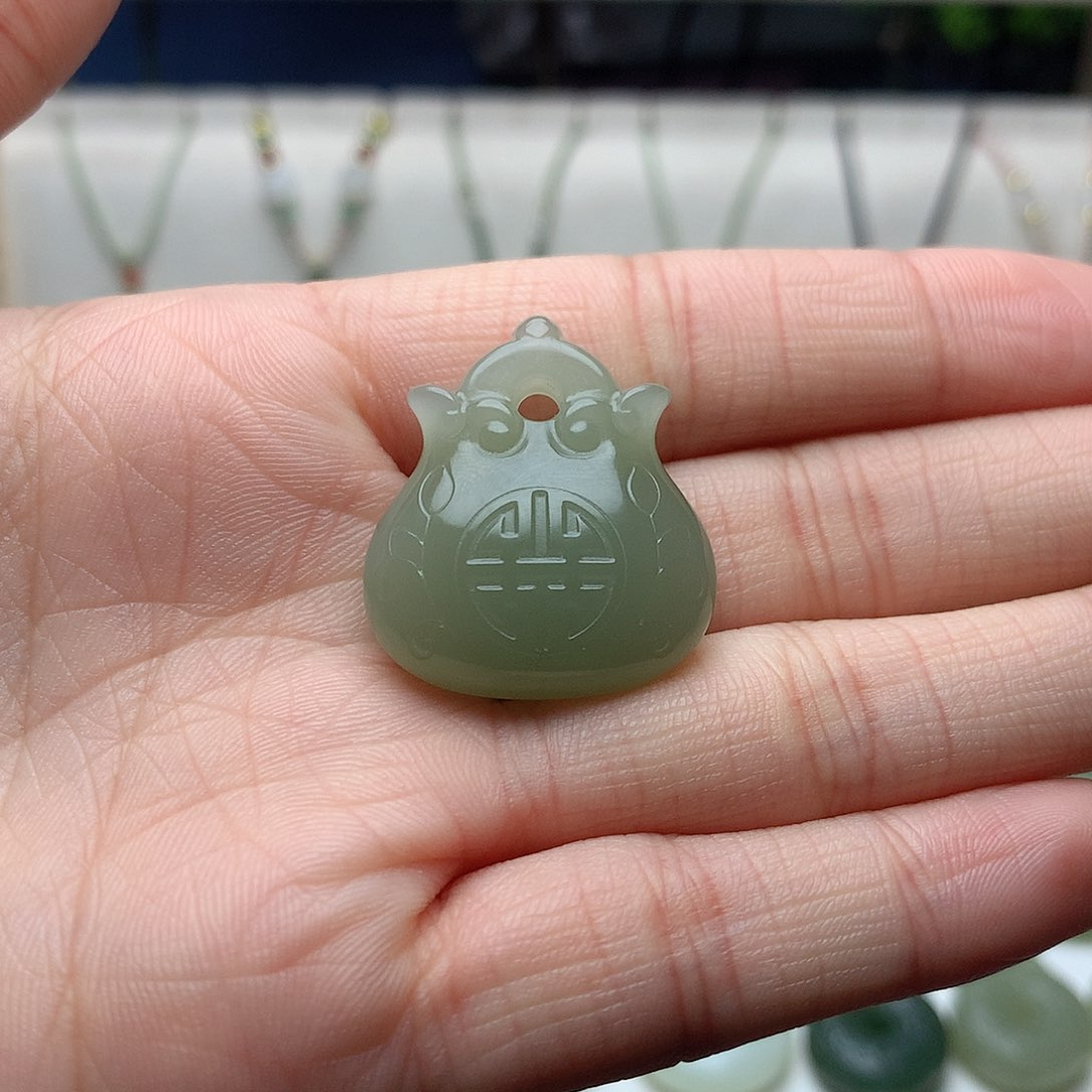 和田玉颈饰未镶嵌我**心