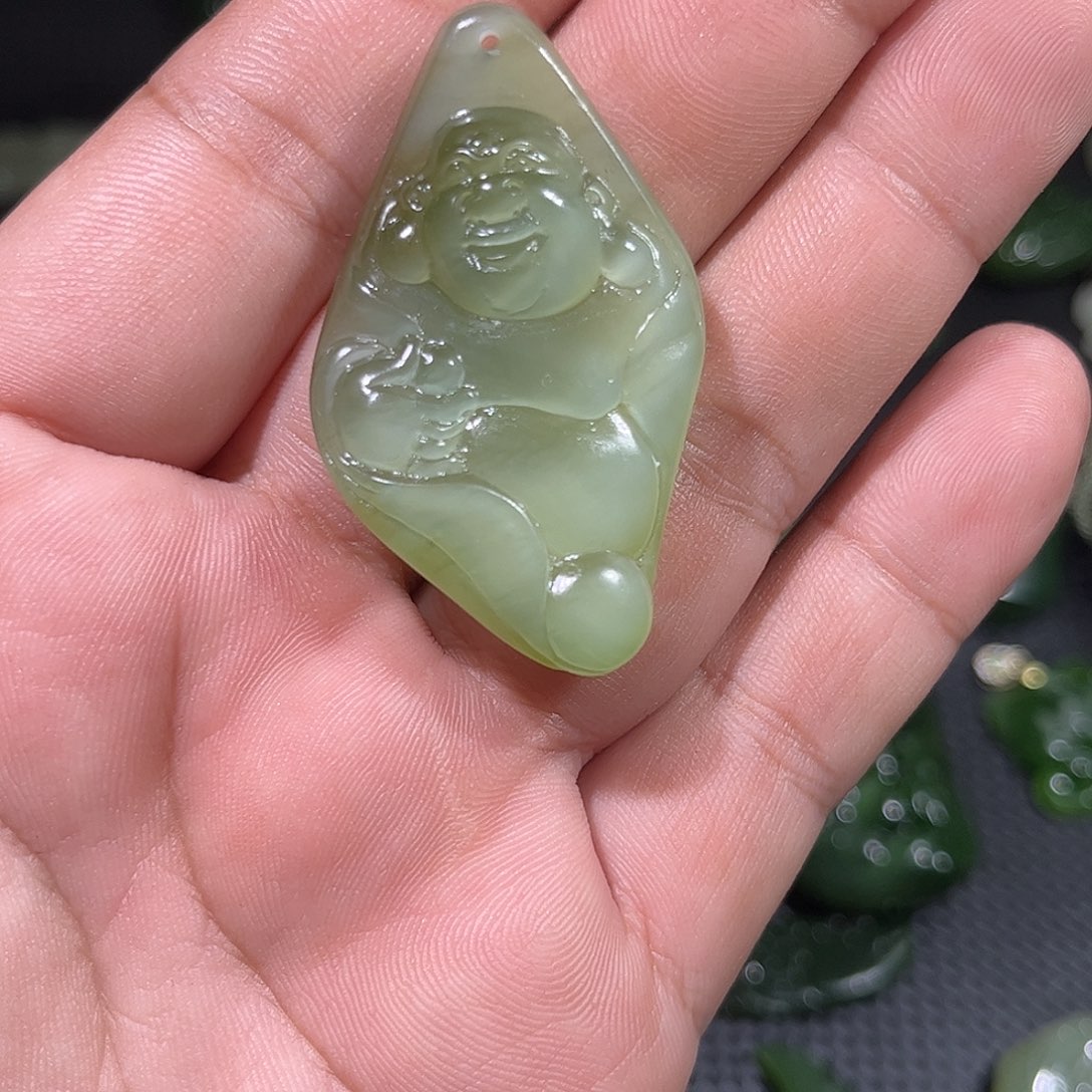 和田玉未镶嵌颈饰