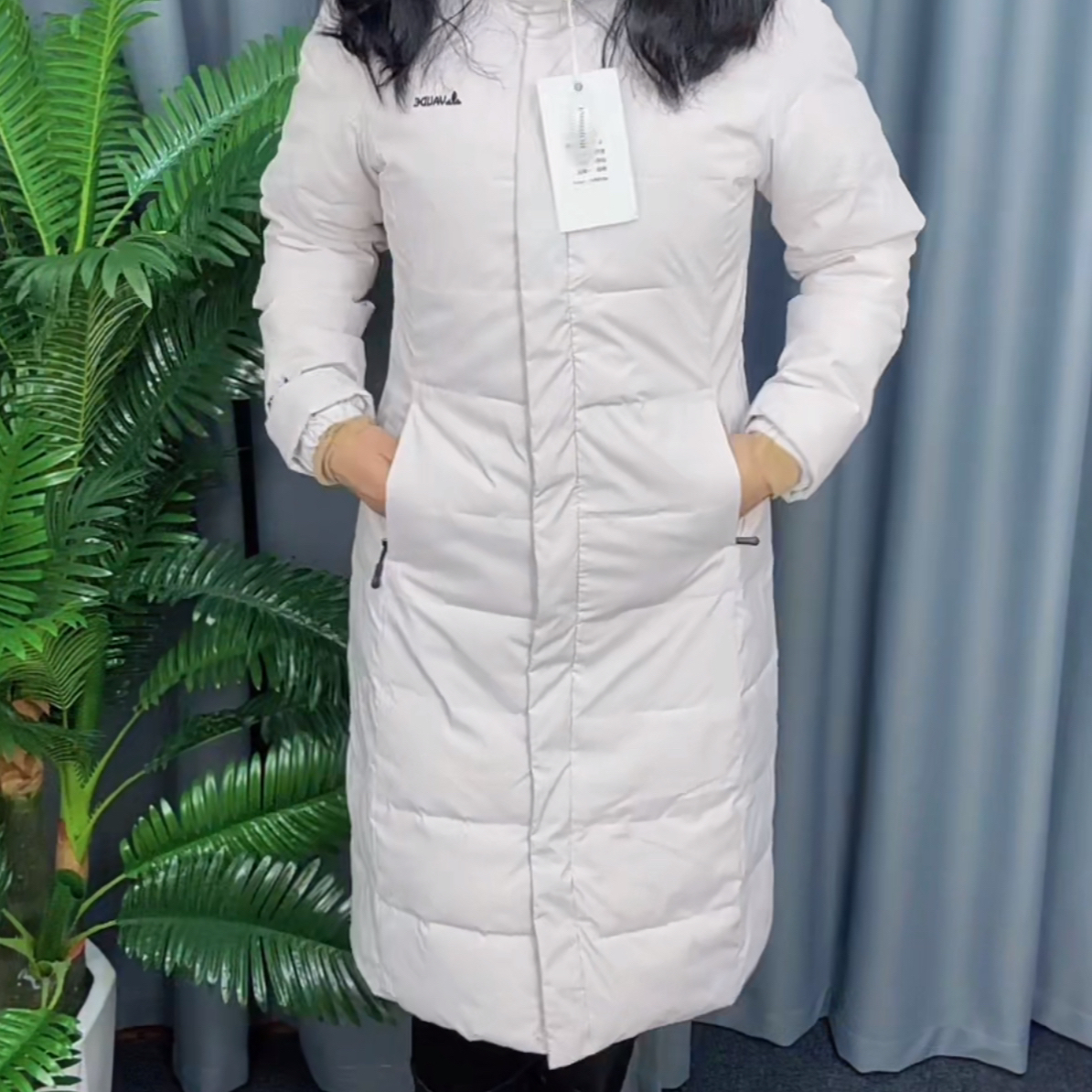 女士修身时尚连帽长款外套