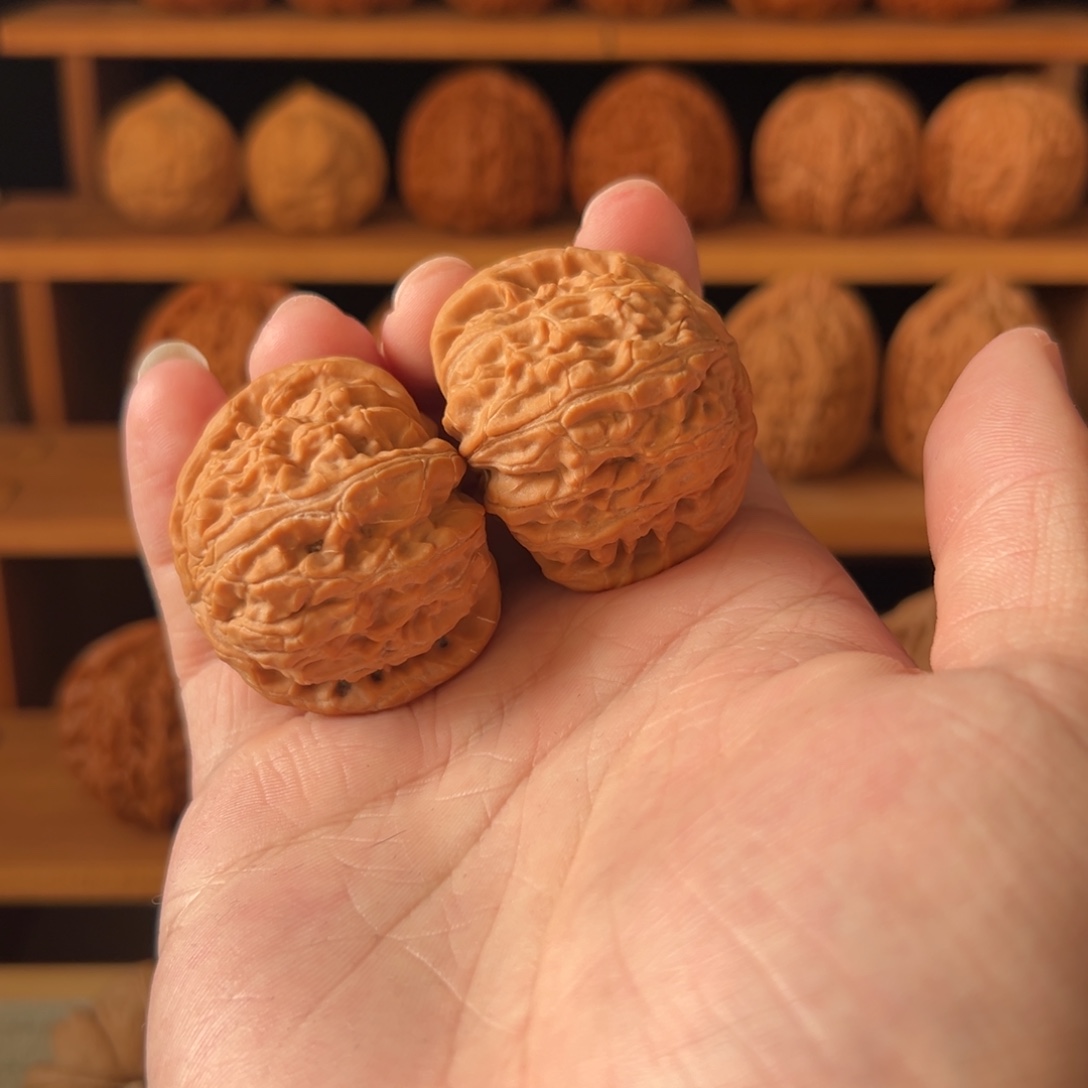 把件核桃40全品白狮子084