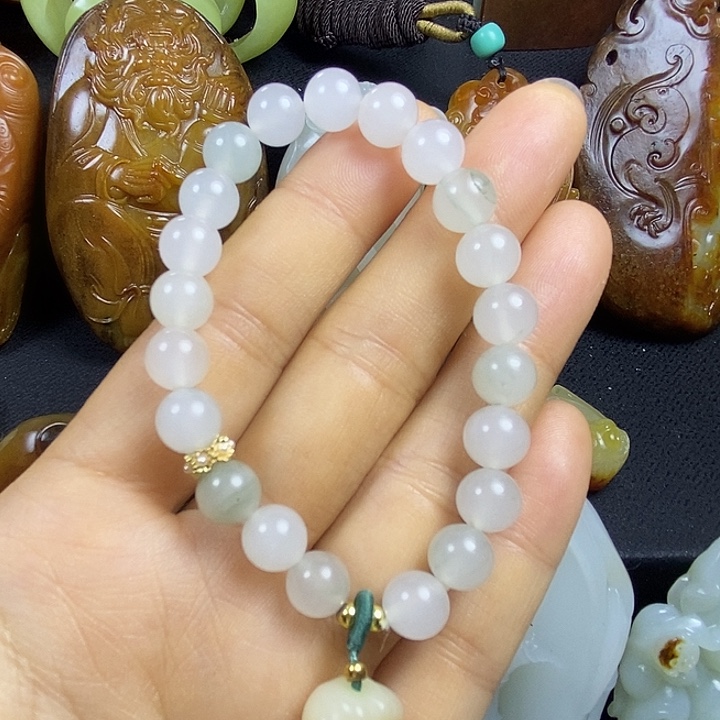 和田玉未镶嵌手串