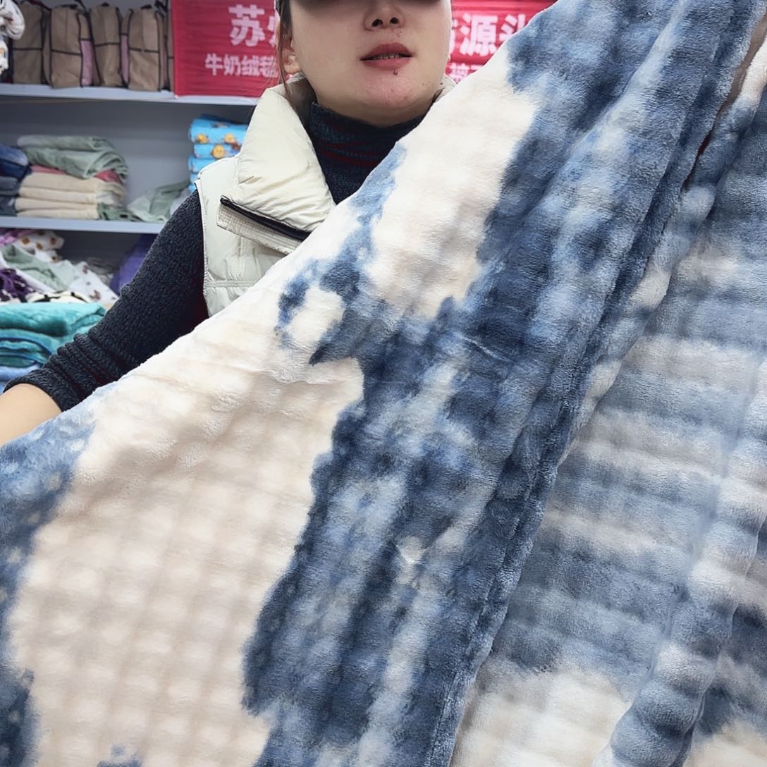 羊驼毛220.240巨厚泡泡云貂绒被套，反面有脏瑕疵