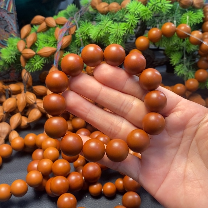 手串橄榄核1.55福利光珠