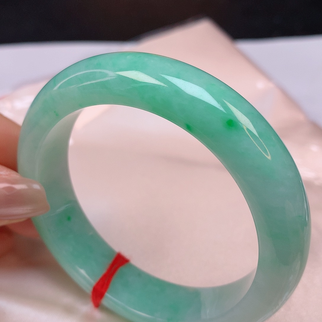 【闪购商品】翡翠手镯未镶嵌53+翡翠手镯