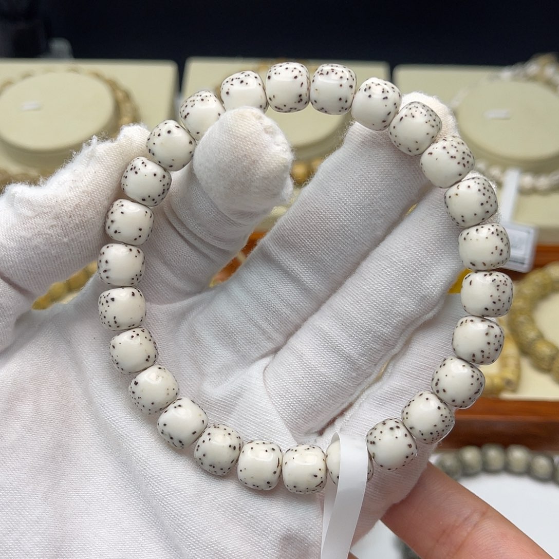 星月菩提吊坠半壁河豚9/8