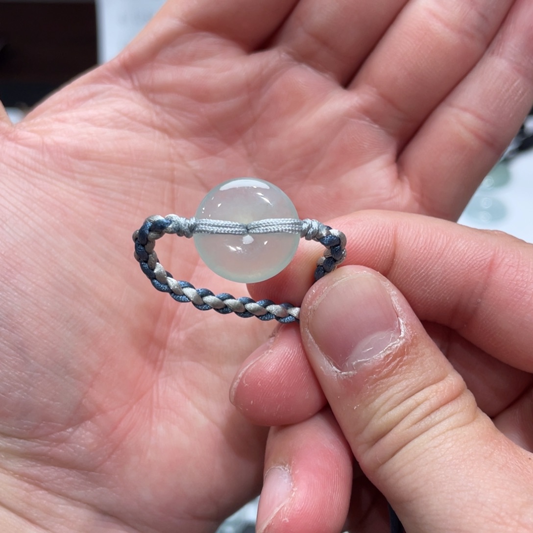 翡翠颈饰未镶嵌多样性