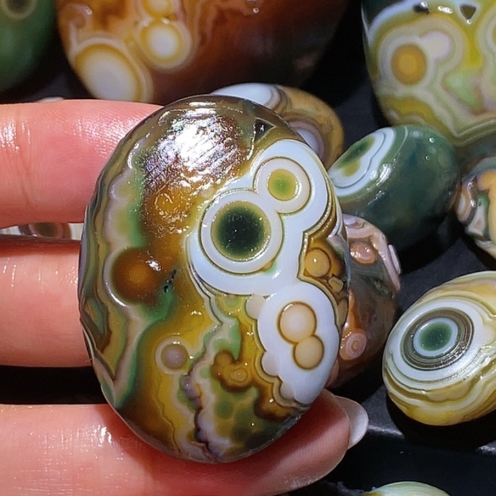 玛瑙/玉髓未镶嵌珠宝奇石7