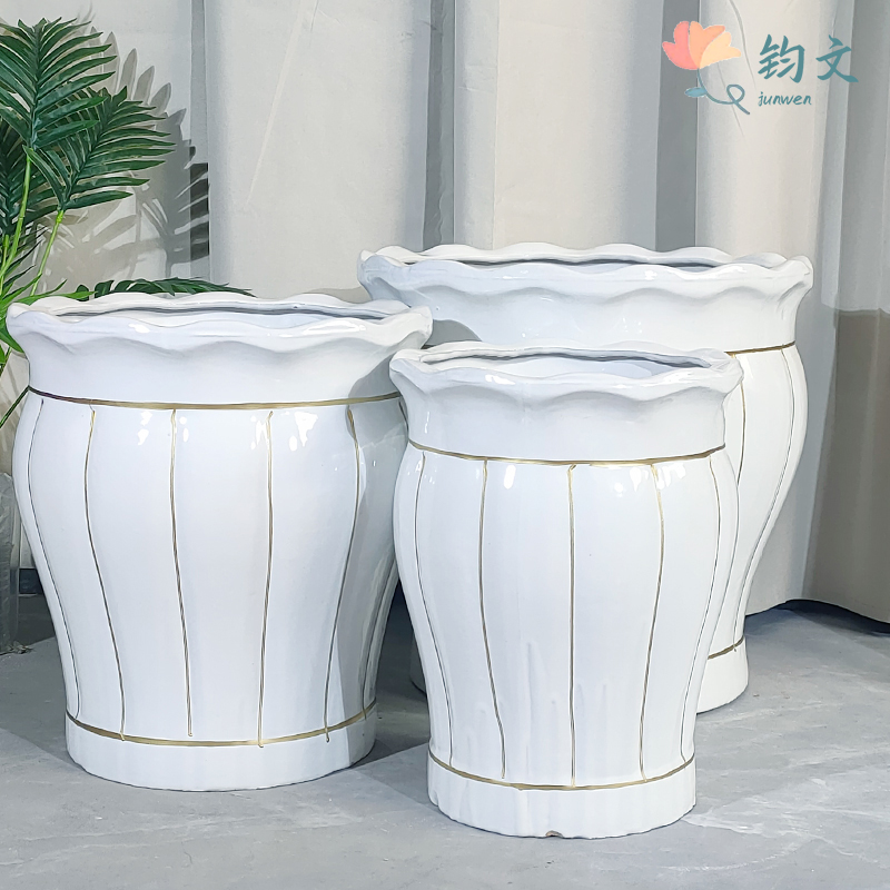 白色轻奢荷花边欧式风格高温特大绿植花盆适合多种植物千年木