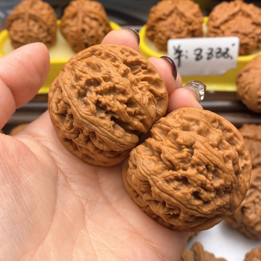 牛***马文玩核桃把件376号粗筋