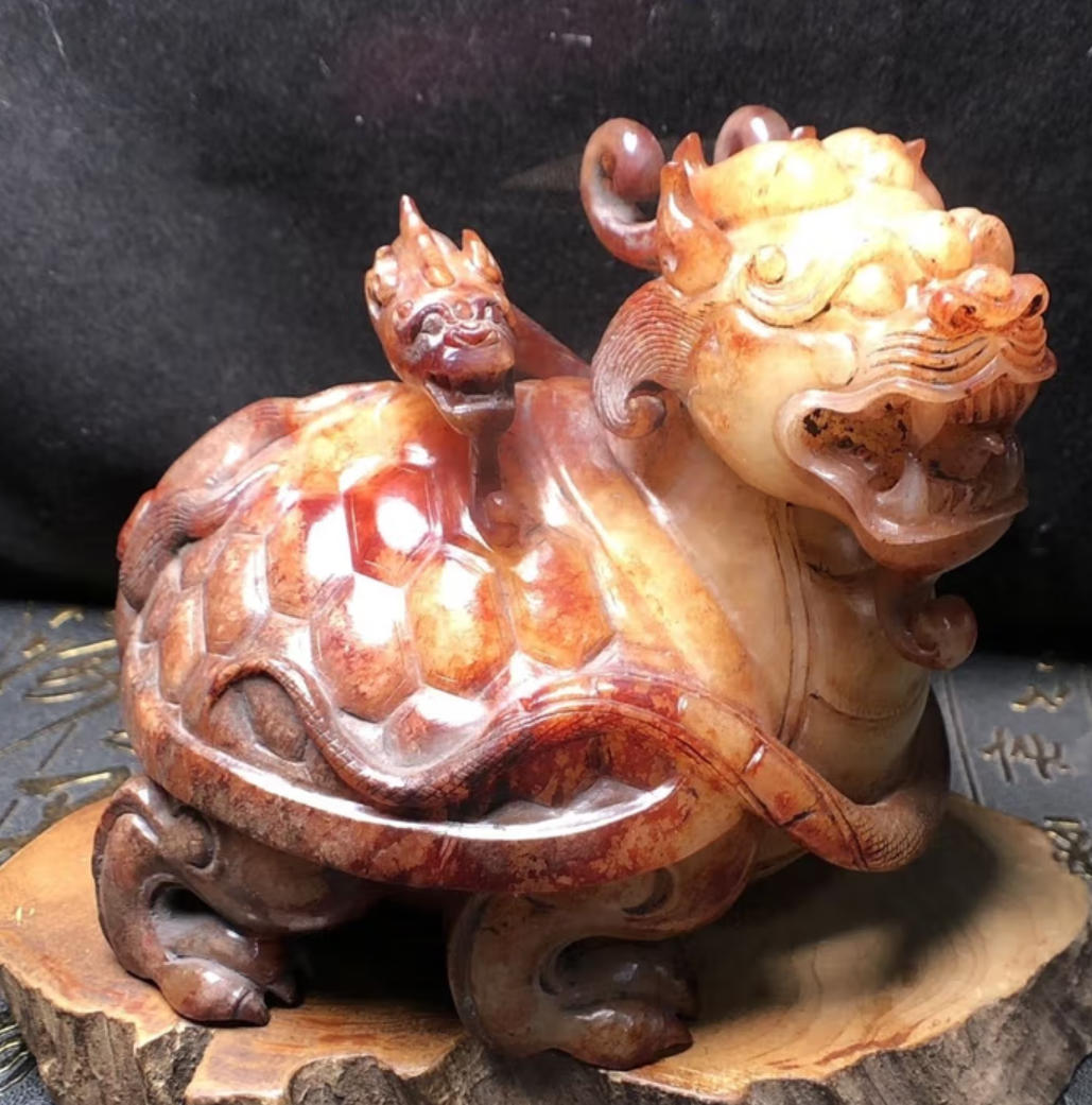 和田玉黄玉红沁玄武摆件