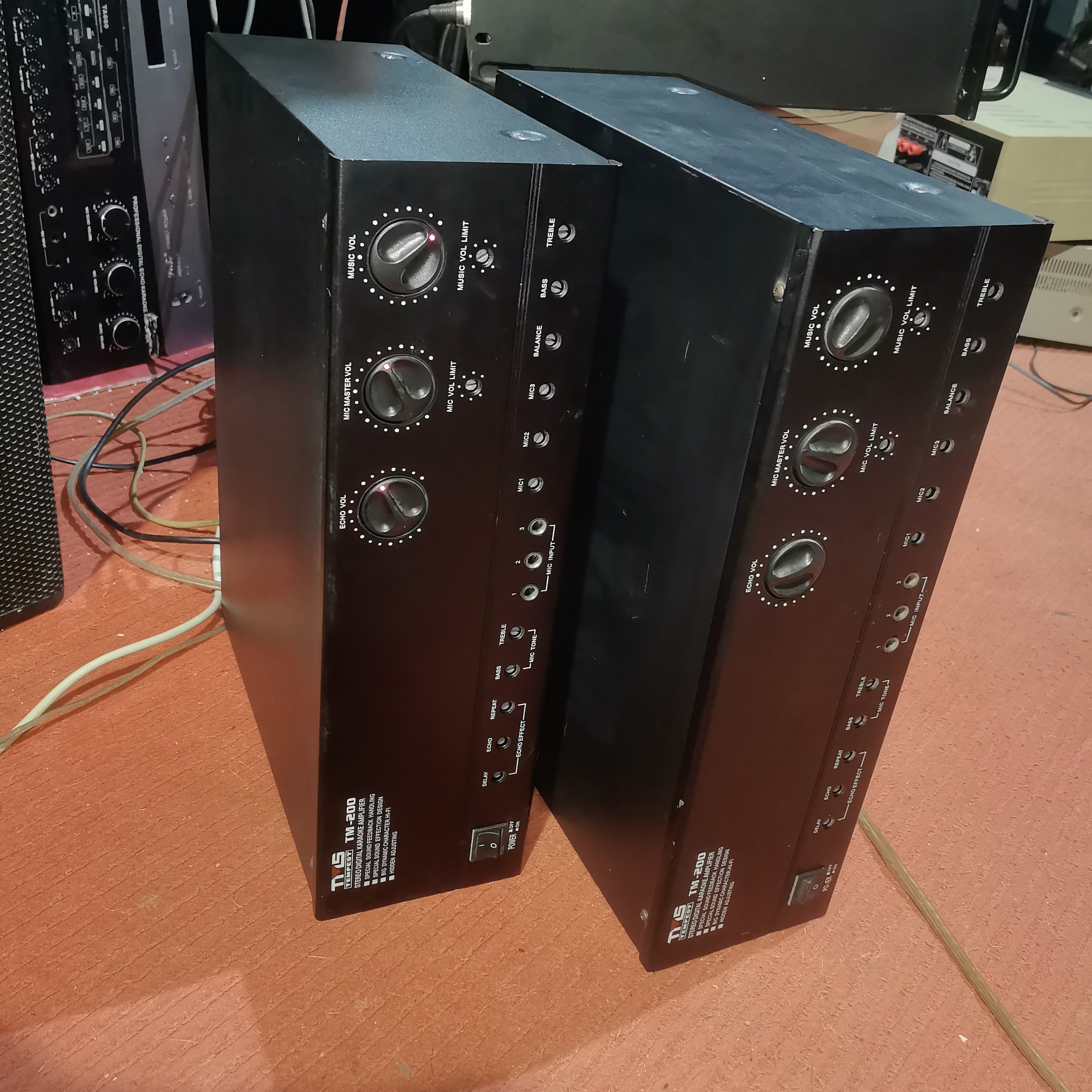 8新  KTV合并功放TM-200