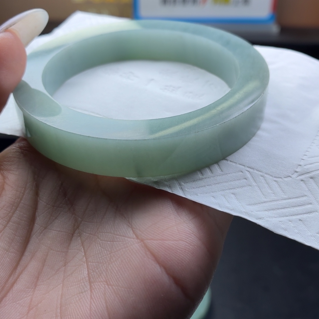 天***7定制翡翠未镶嵌翡翠手镯