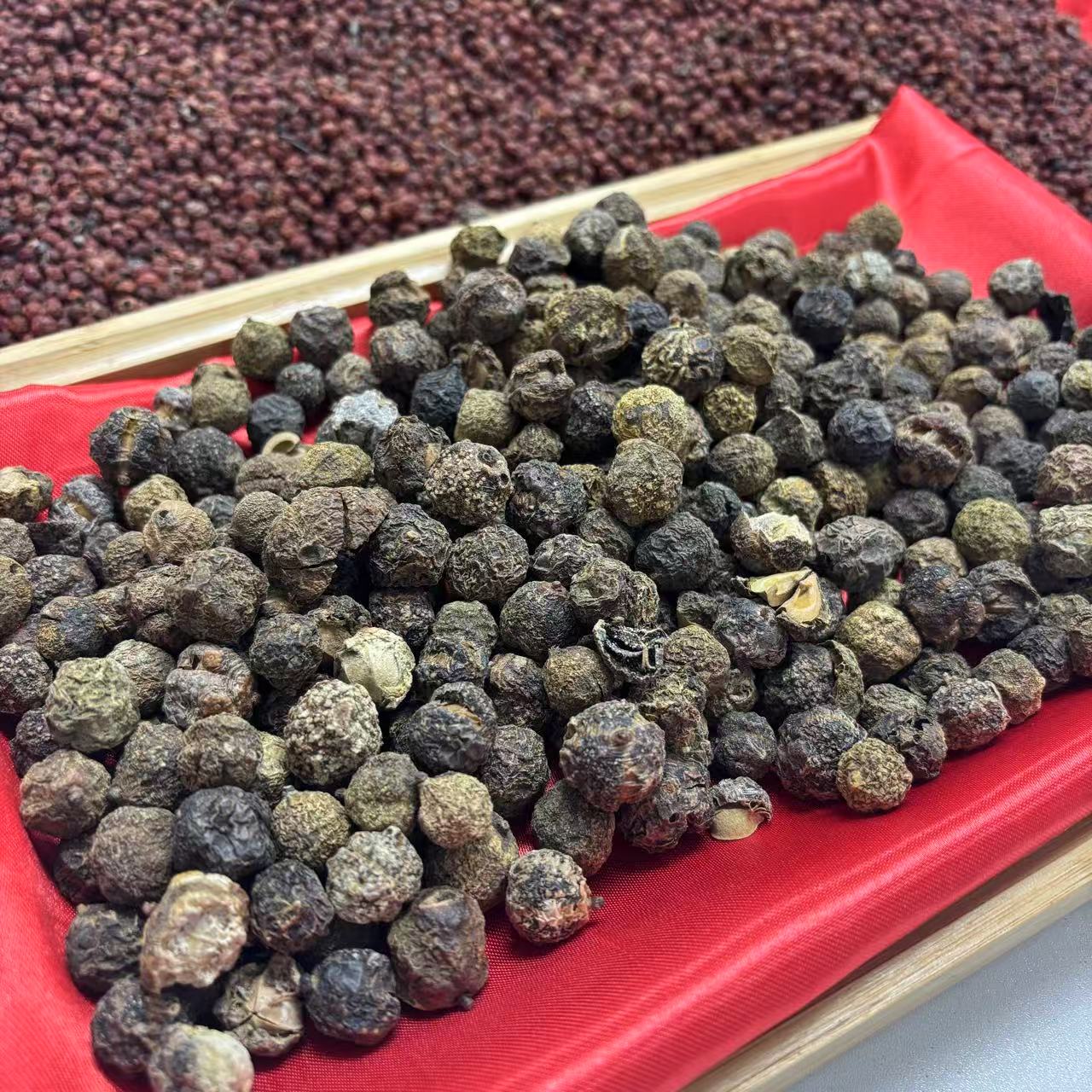 1现收山货土特产氵冗～香～果～参