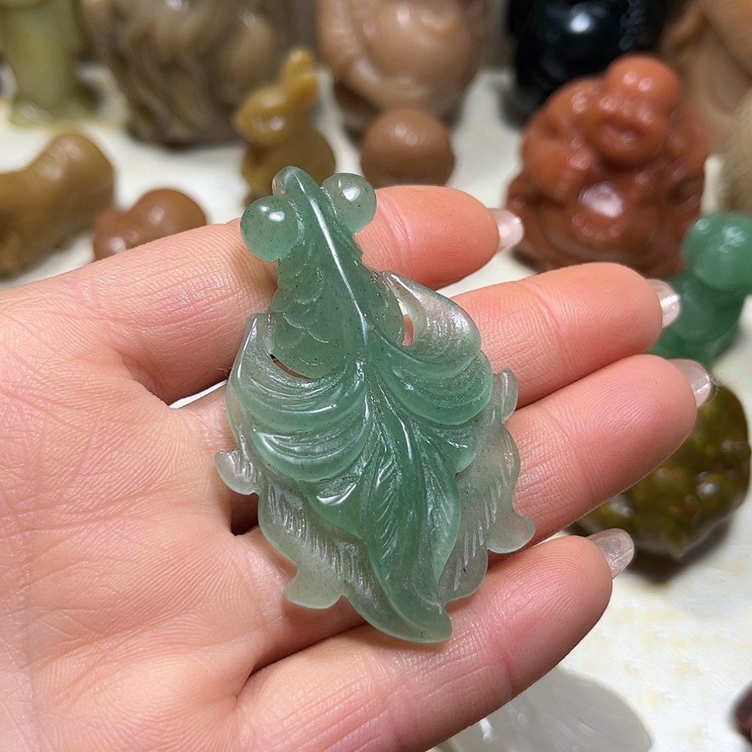 白玉菩提吊坠白玉菩提吊坠