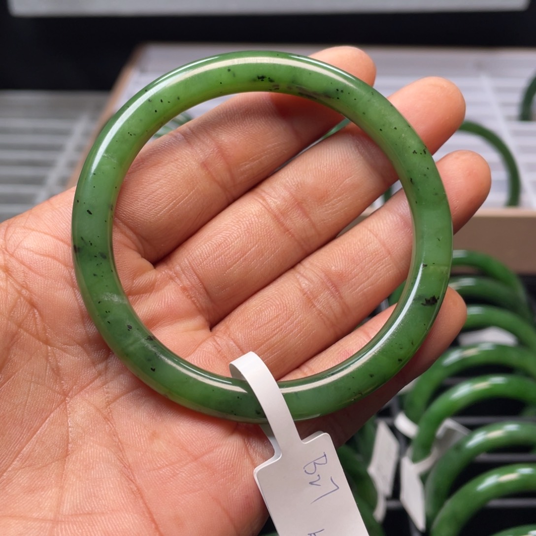 和田玉（碧玉）手镯未镶嵌