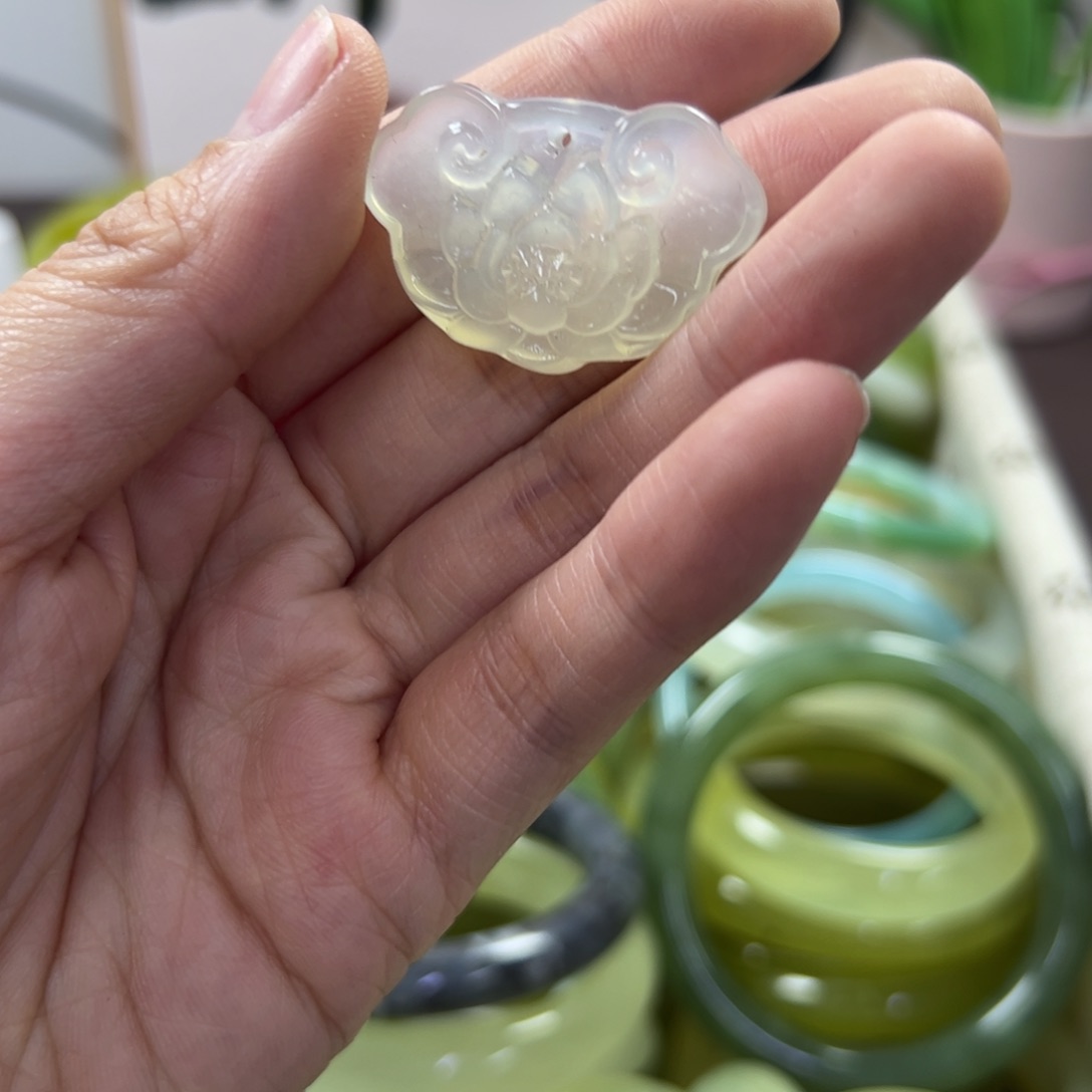 蛇纹石玉手镯未镶嵌266