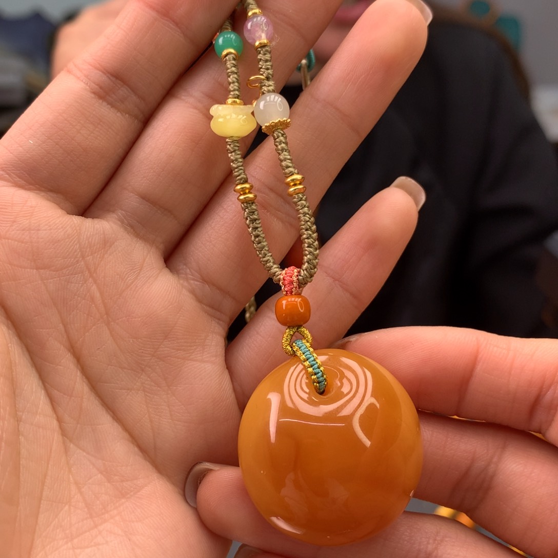 蜜蜡颈饰未镶嵌天然