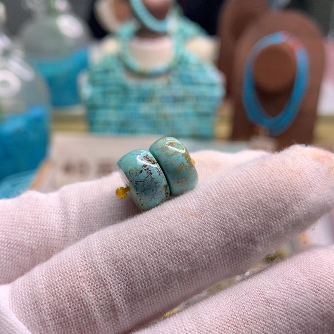 绿松石未镶嵌饰品