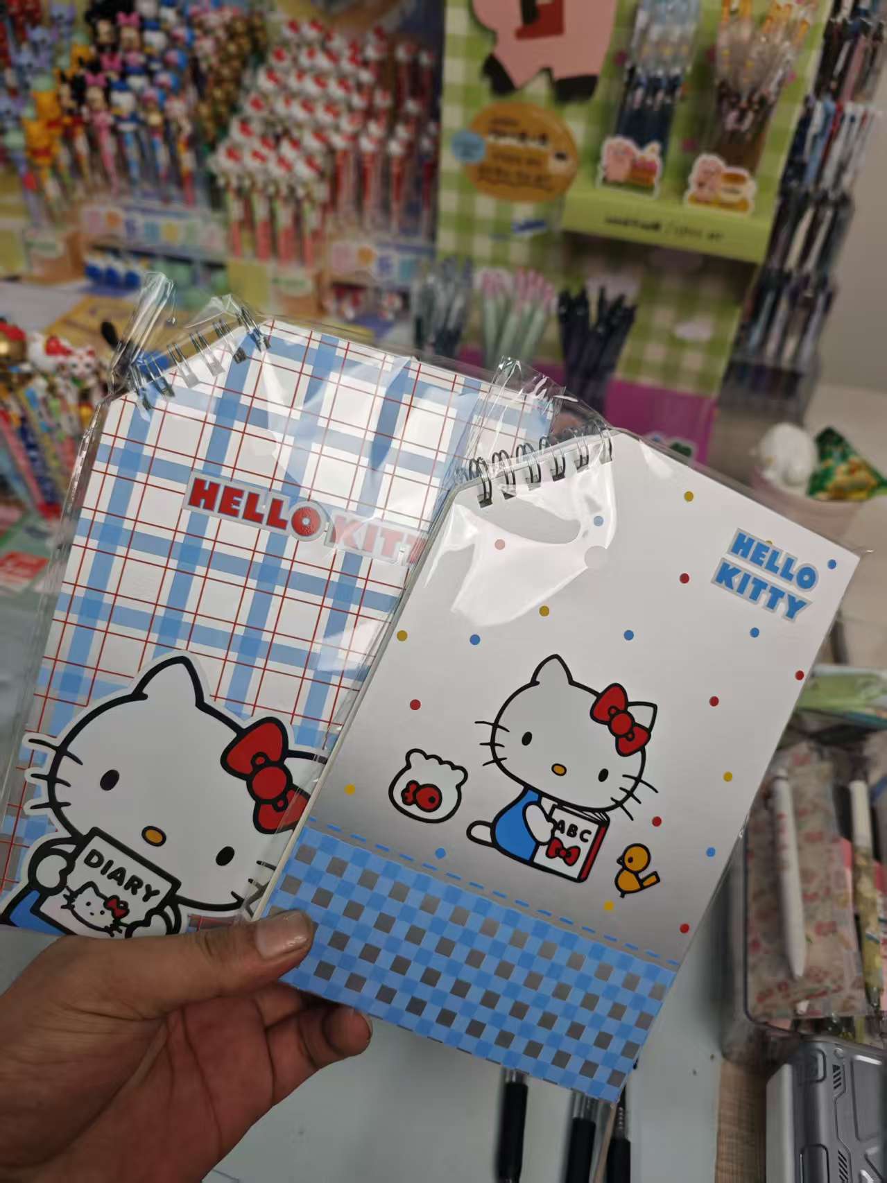 三丽鸥KT猫吊坠斜角A5线圈本