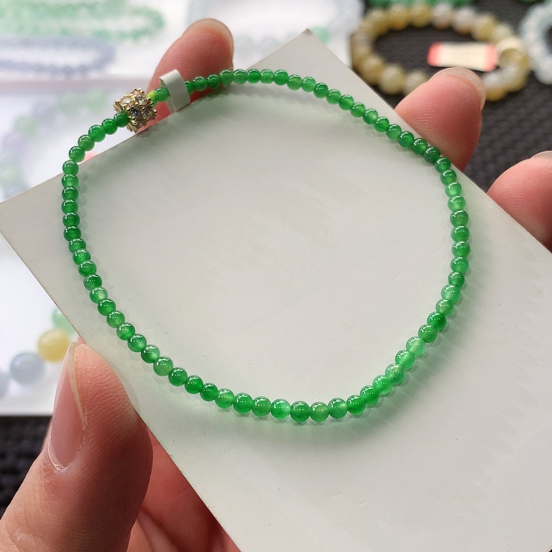 翡翠手链未镶嵌翡翠