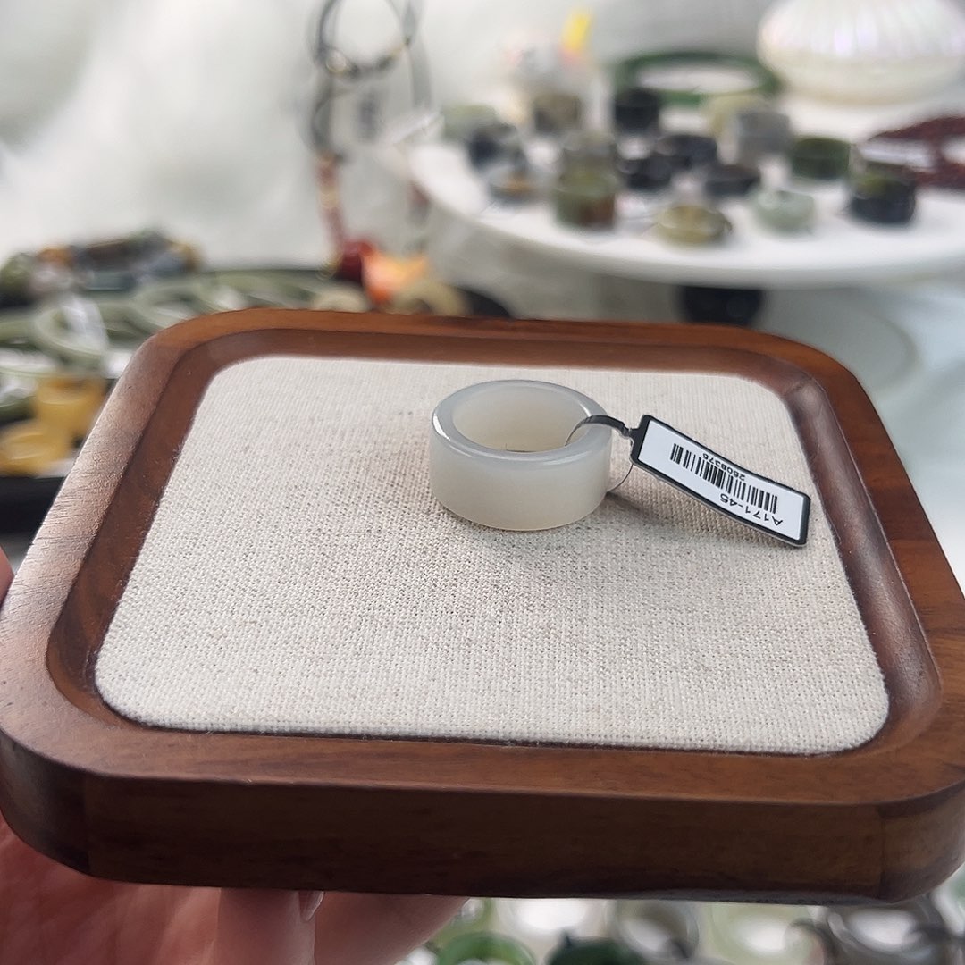 和田玉未镶嵌戒指w33烟灰色圆切17.2不退换