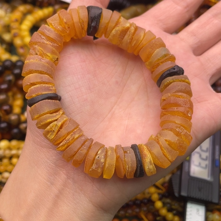 琥珀未镶嵌珠宝奇石