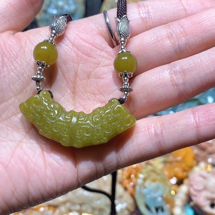 岫玉毛衣链未镶嵌