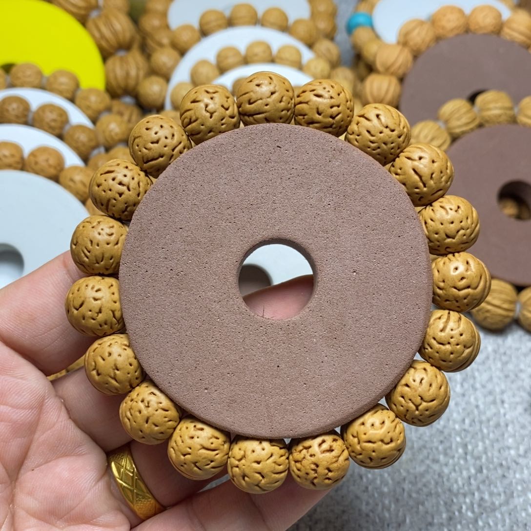 桃核手串c***?红魔金豆