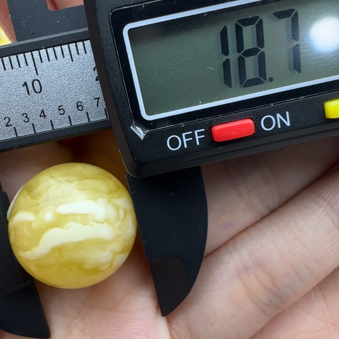 蜜蜡未镶嵌裸石飘花圆珠