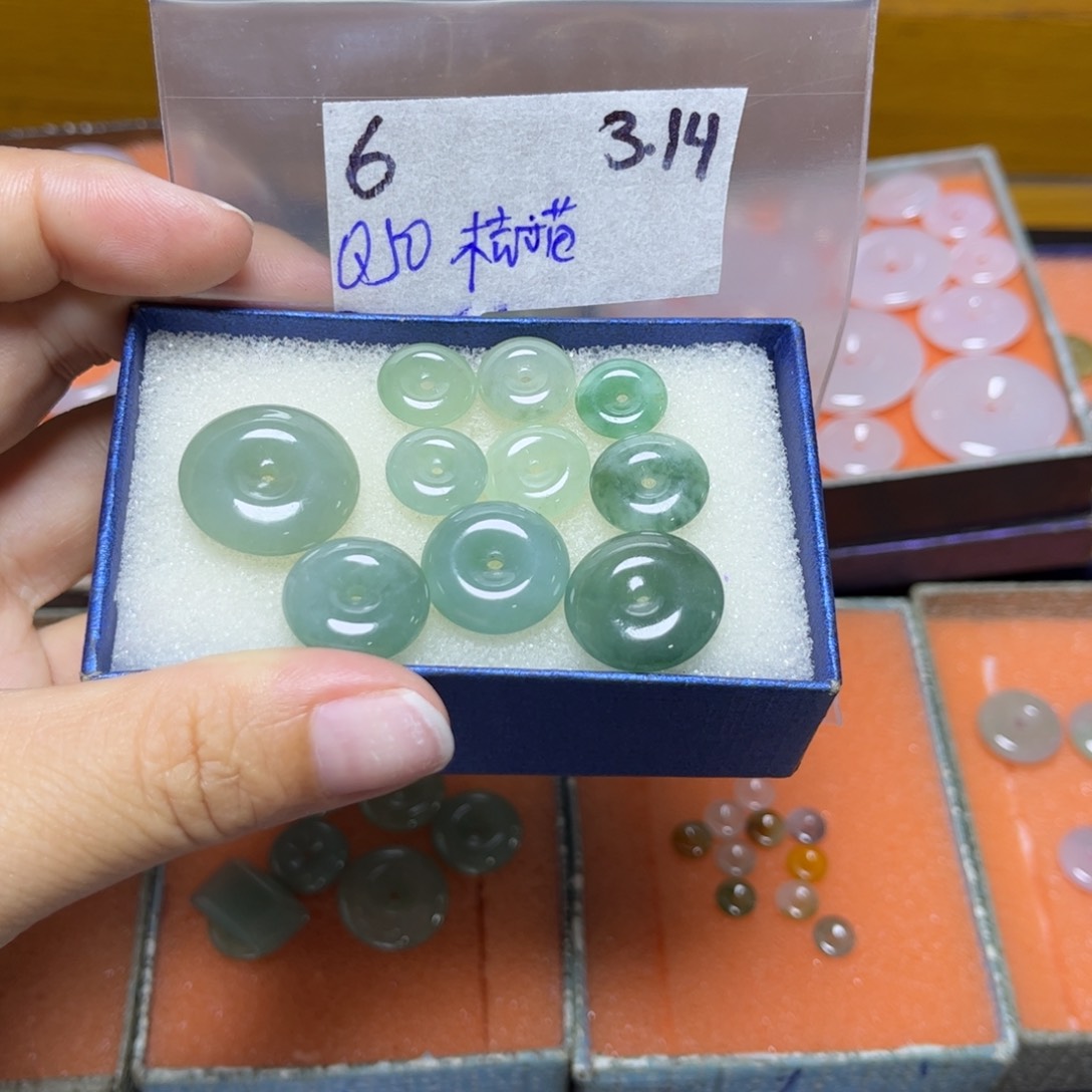 定制翡翠未镶嵌橘***喵不