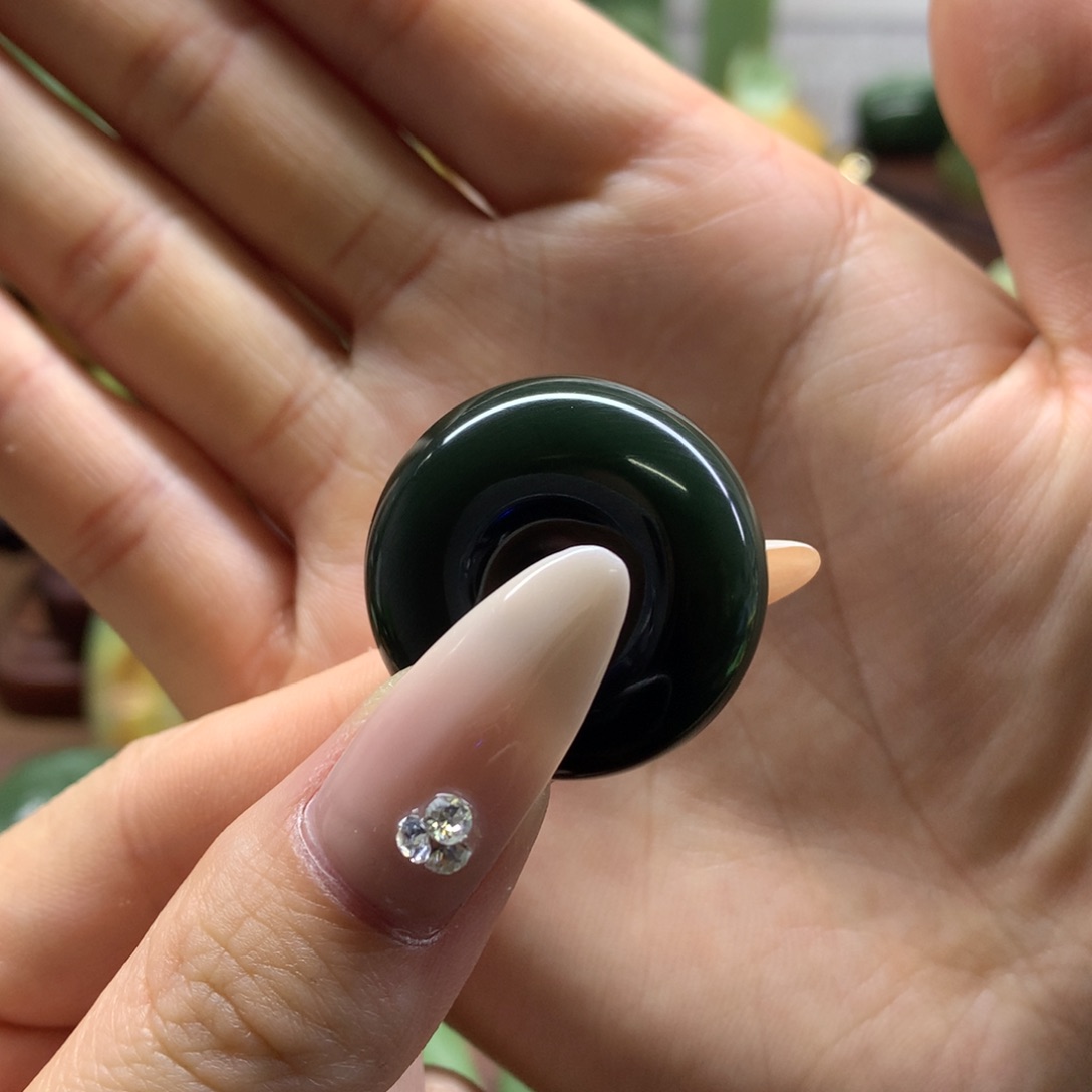 岫岩老玉（透闪石质玉）吊坠(赠链)未镶嵌真**玉