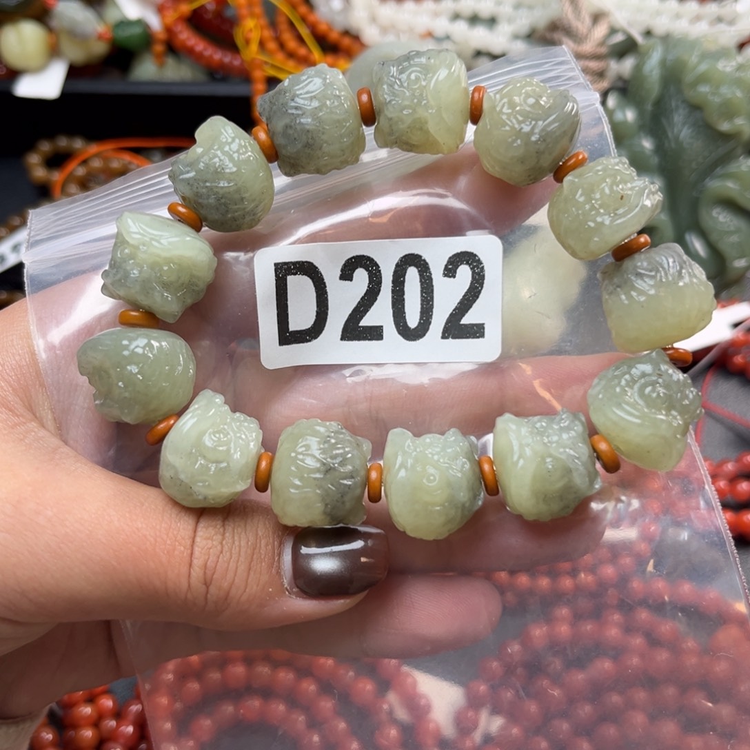 小***胖和田玉未镶嵌珠宝奇石