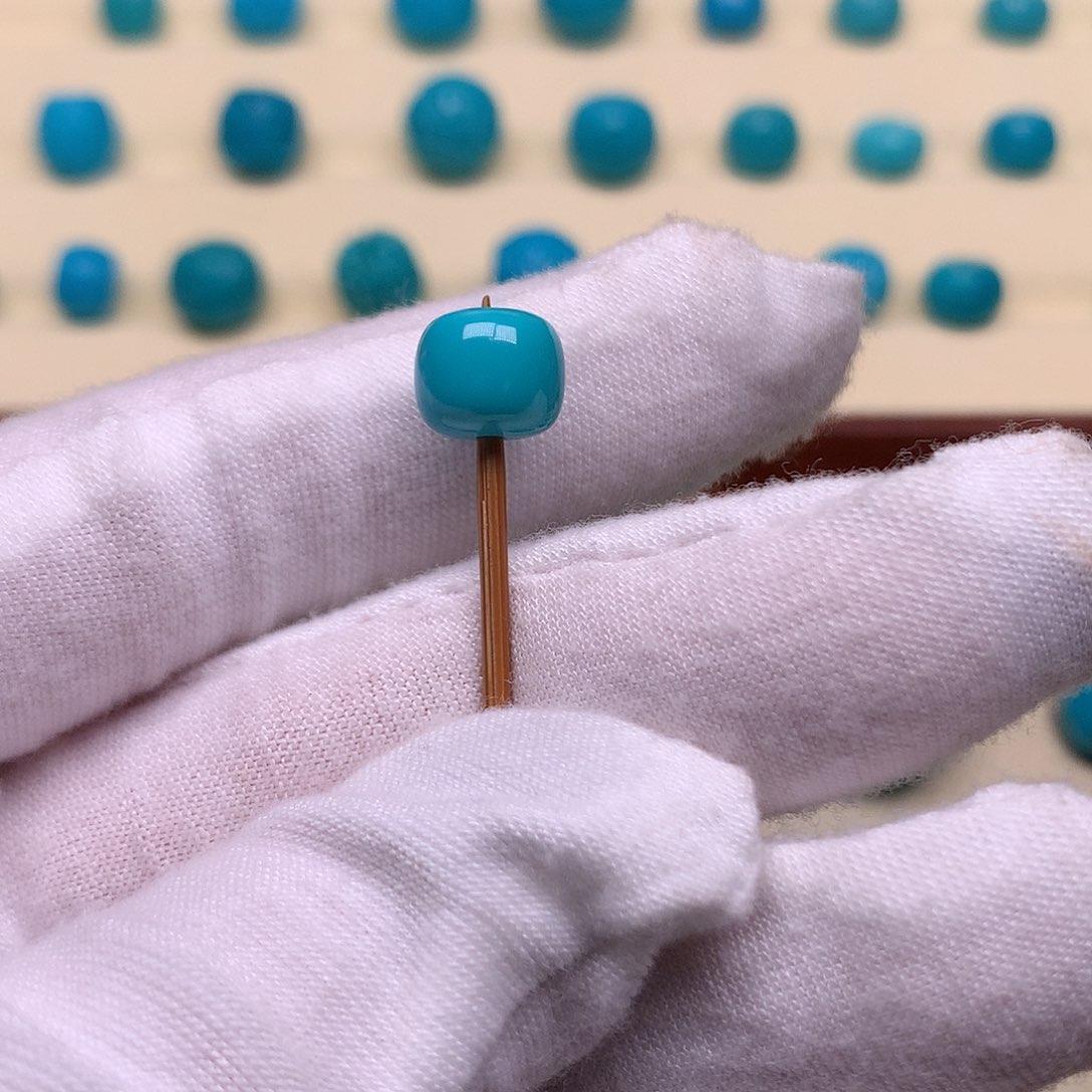 绿松石未镶嵌天然原矿绿松石老型8.5