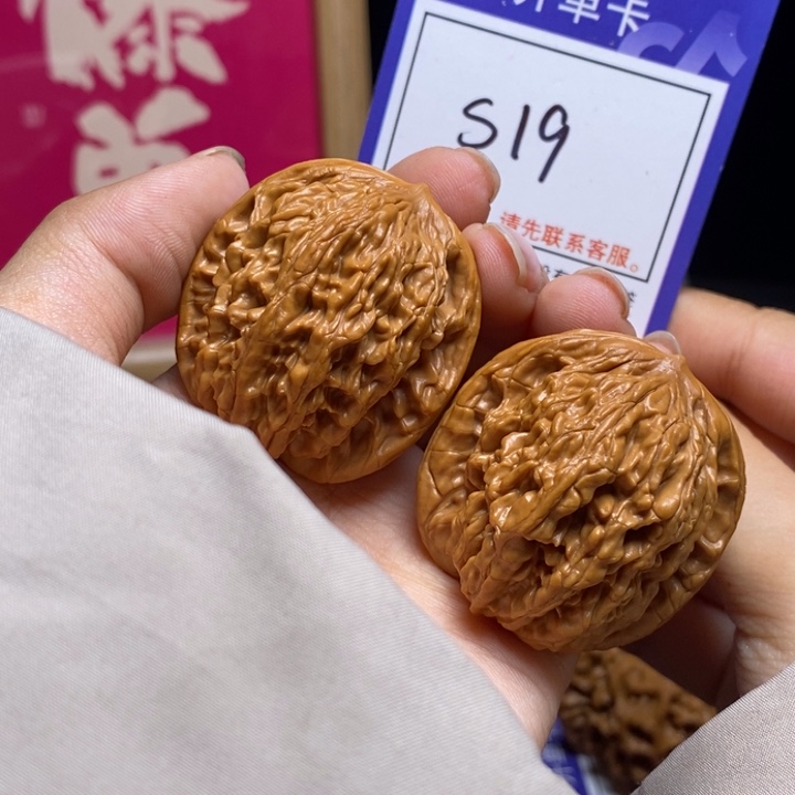 吊坠文玩核桃38虎头s19
