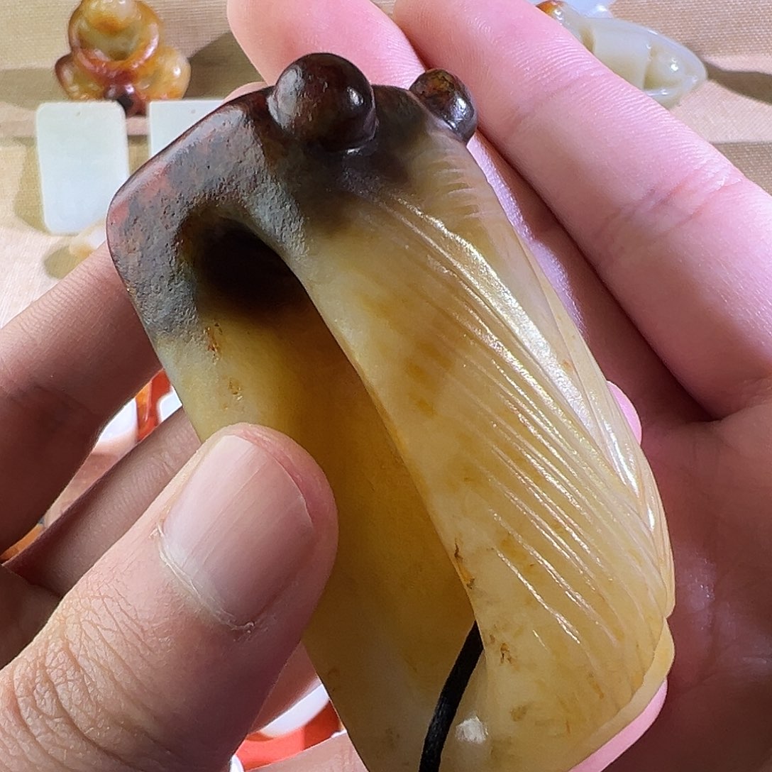 抖***弟和田玉未镶嵌挂件