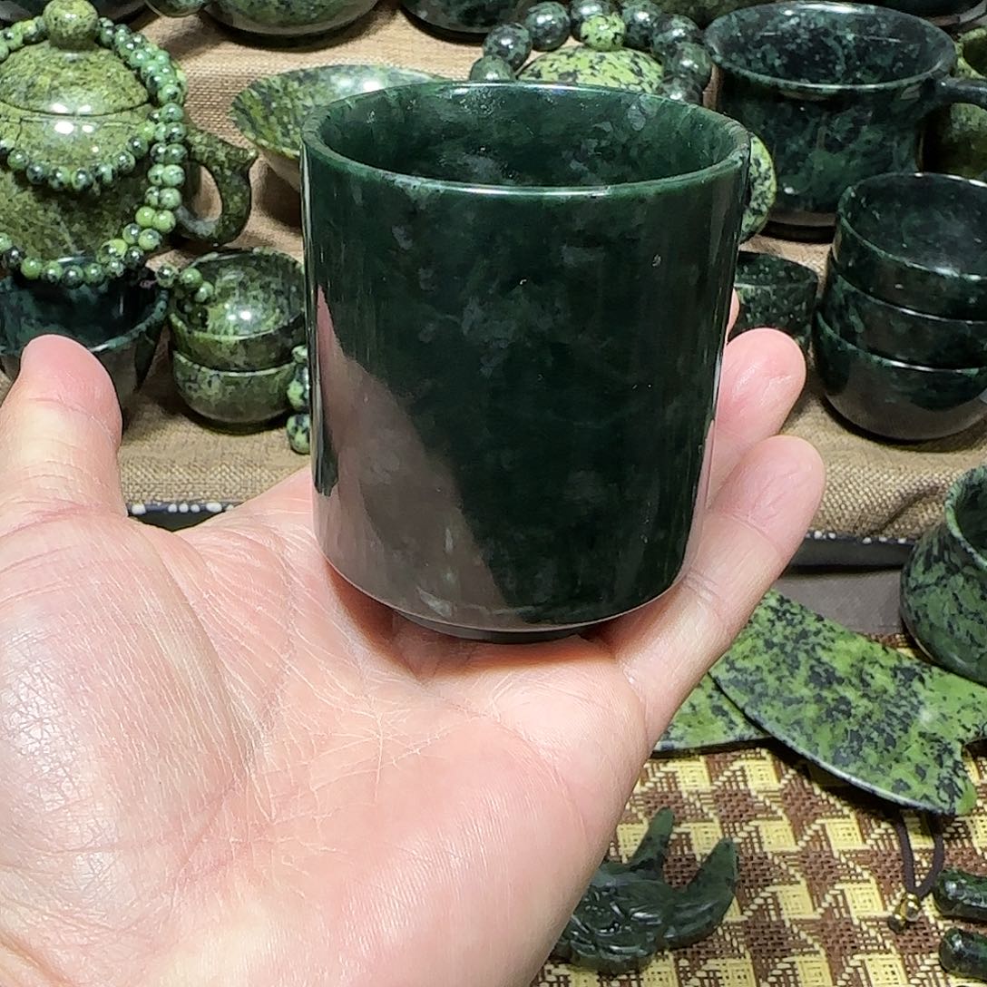 蛇纹石玉未镶嵌藏玉药王石产品