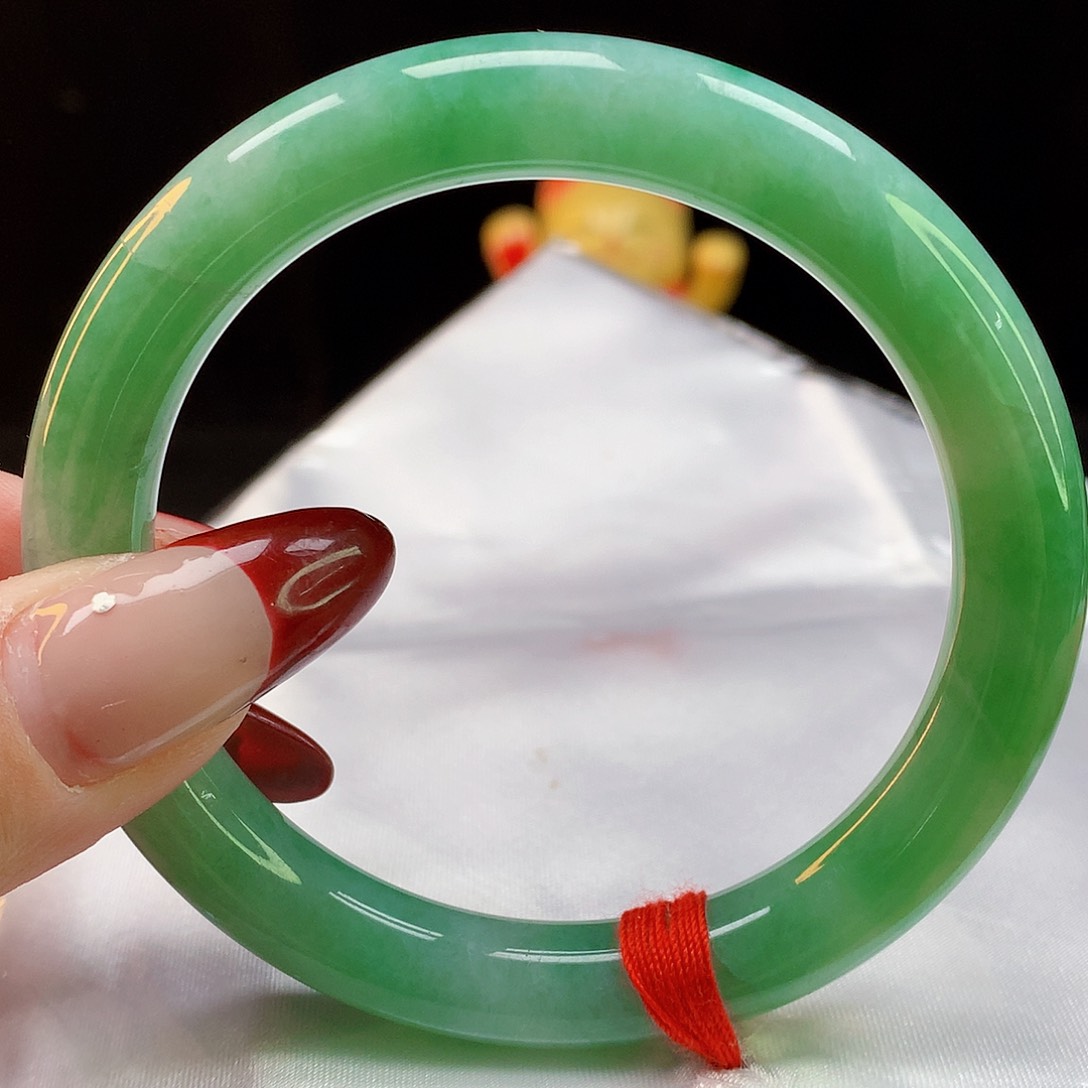 翡翠手镯未镶嵌天然翡翠8001