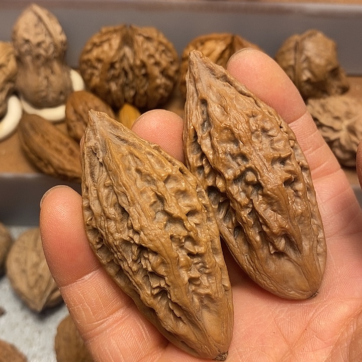 一***摇吊坠文玩核桃不错的