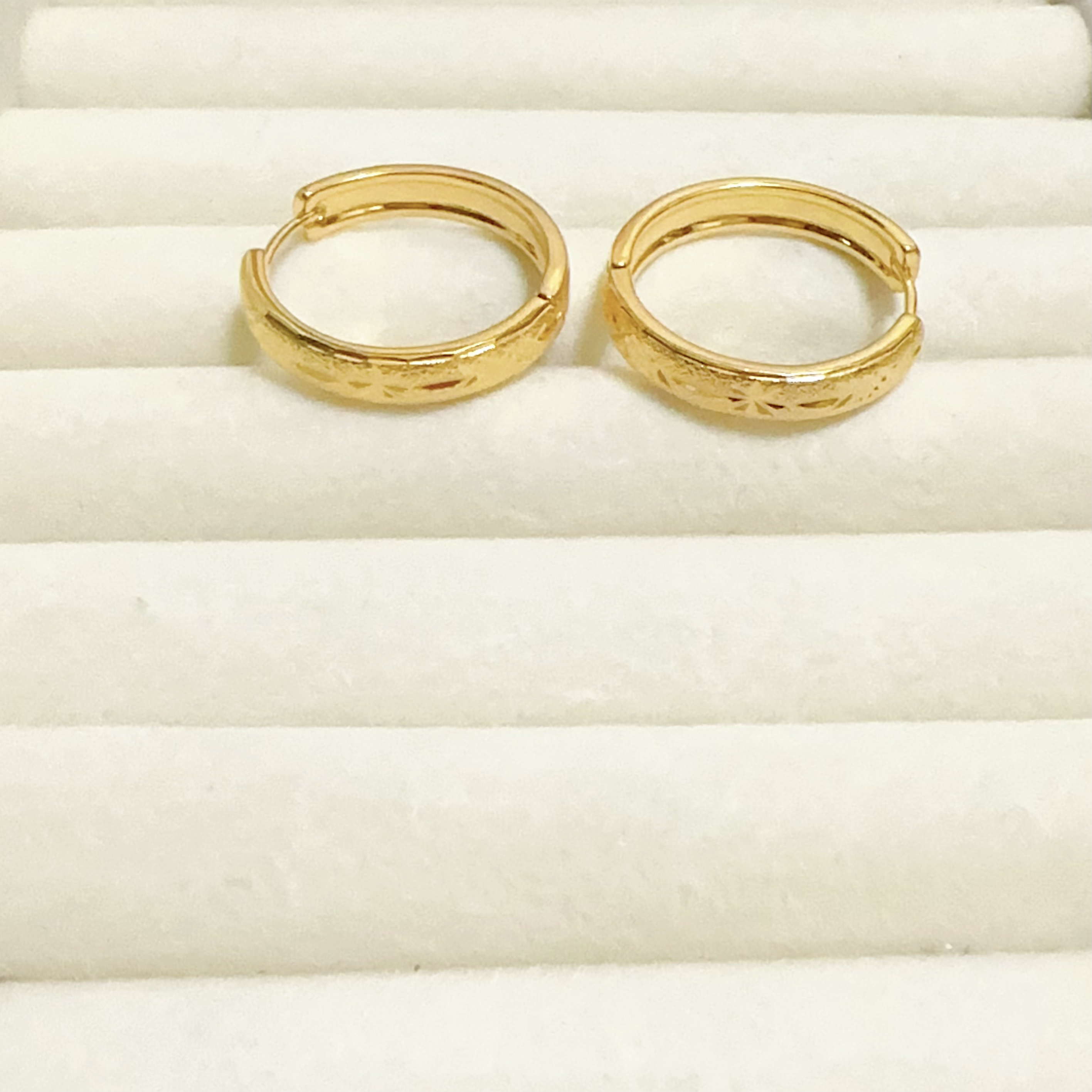 钛钢耳饰 【新款宝藏文创】车花宽边加厚2.5cm耳扣 轻奢百搭时尚