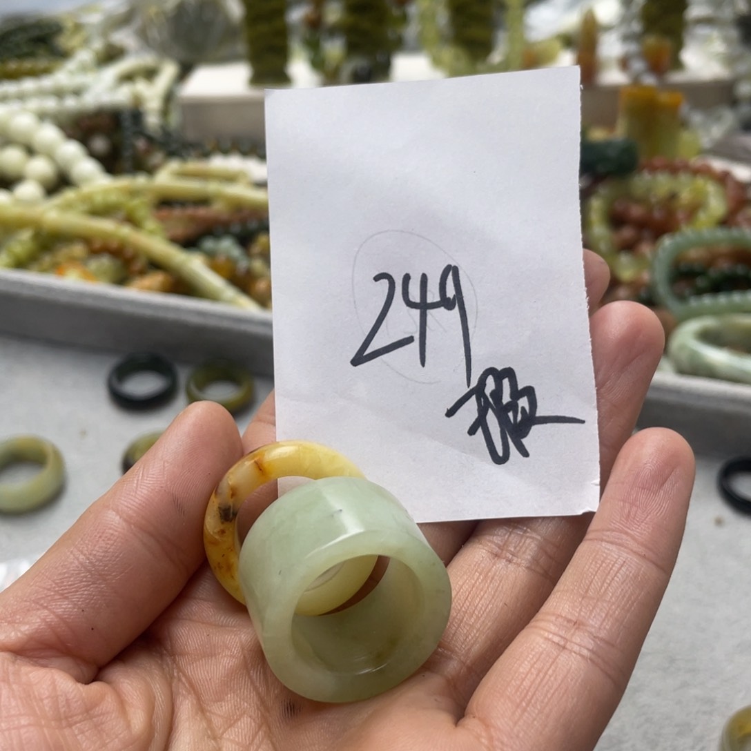 蛇纹石玉手链未镶嵌