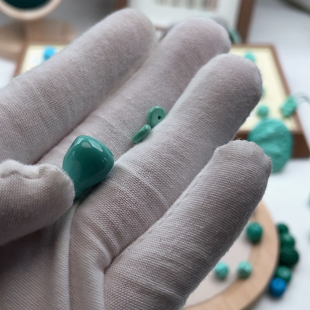 L***。原生态精工配饰直径10.8